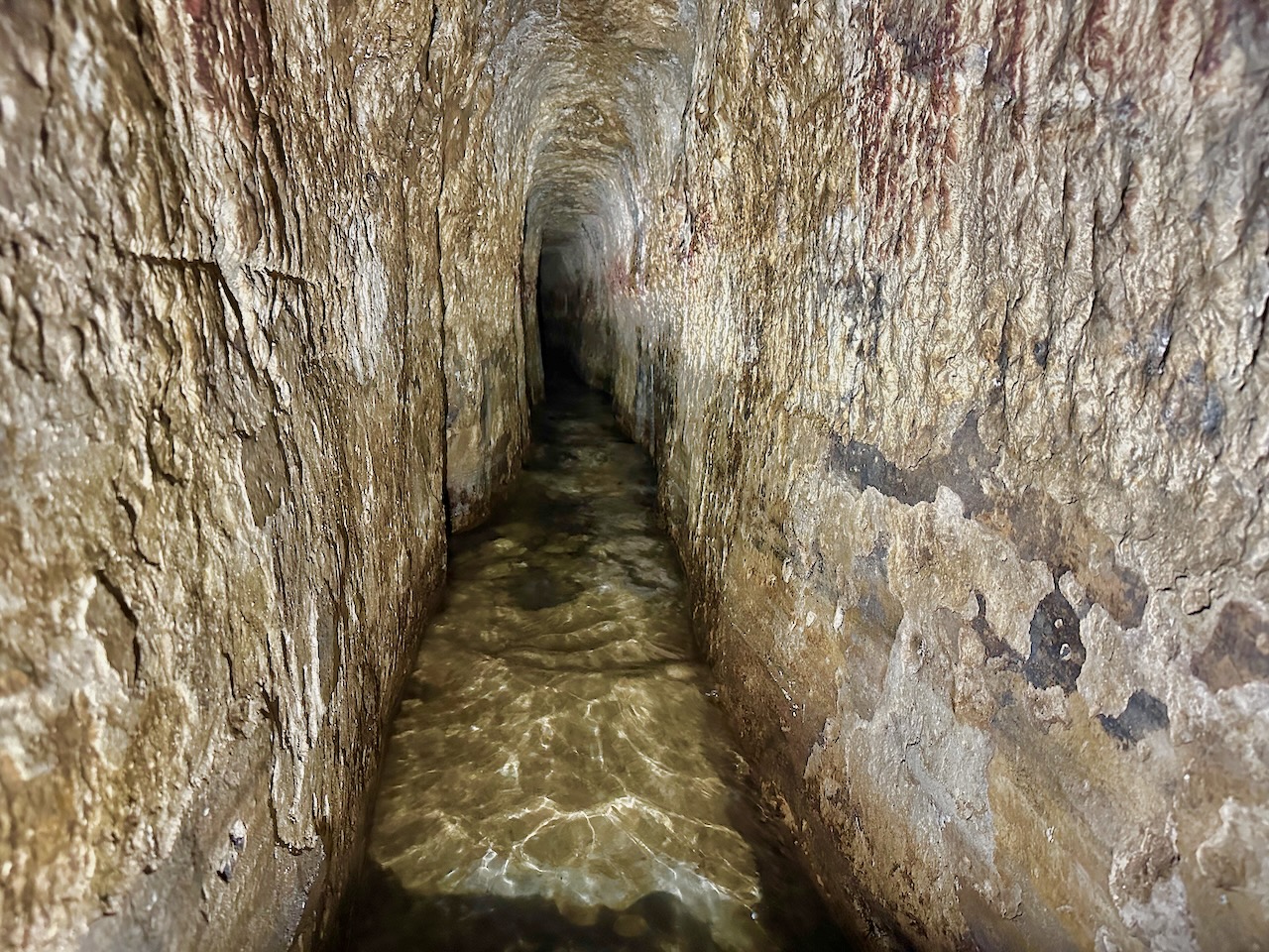 IHezekiah's Tunnel April-May 2025 Israel Trip John DeLancey Hezekiah's Tunnel April-May 2025 Israel Trip John DeLancey